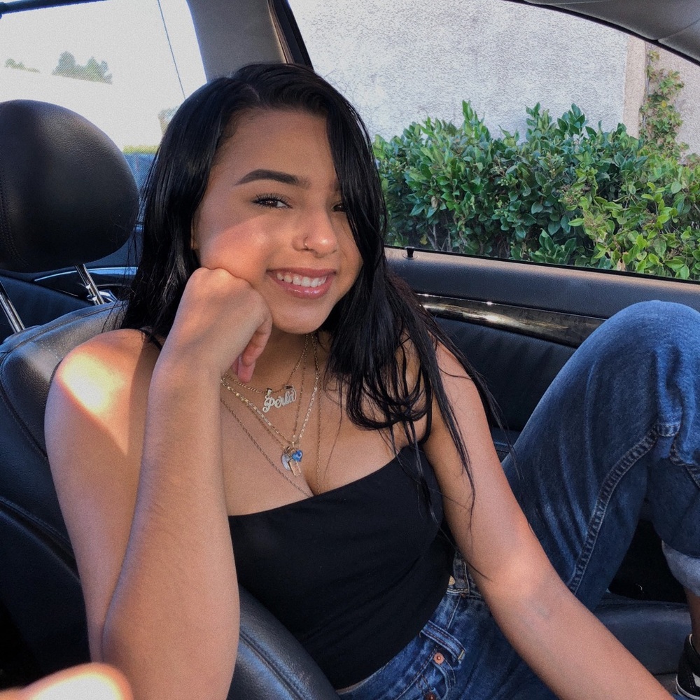 Meet your Posher, Perla